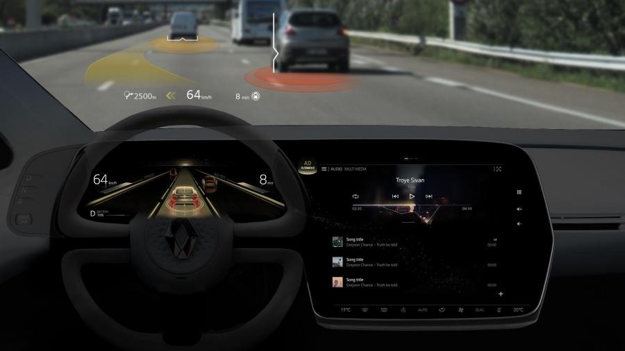 Торпедо Renault Symbioz 2017 года  (фото 72 из 270)